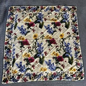 Beautiful 100% silk vintage floral scarf